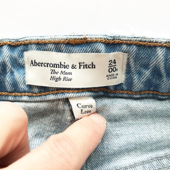 ABERCROMBIE The Mom High Rise Jeans Curve Love Light Wash Womens 24 - Picture 5 of 10